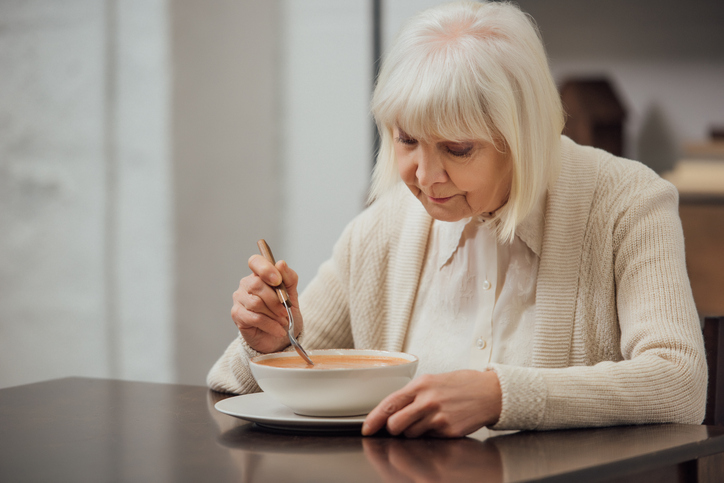Understanding Lack of Appetite in Older Adults: Common Causes and Solutions